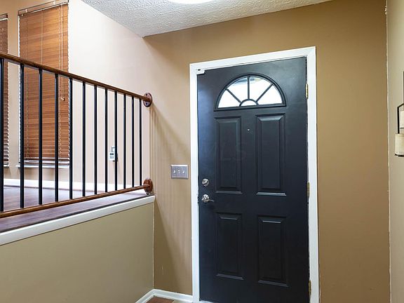3rd image of 3300 Draycott Ct