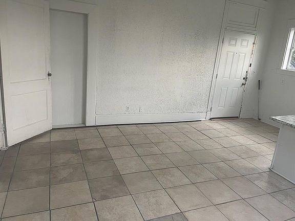 3rd image of 412 Stoner Ave #C