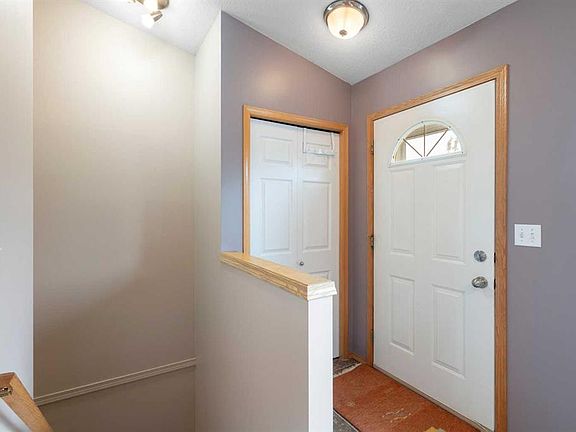 2nd image of 622 NE 3rd St