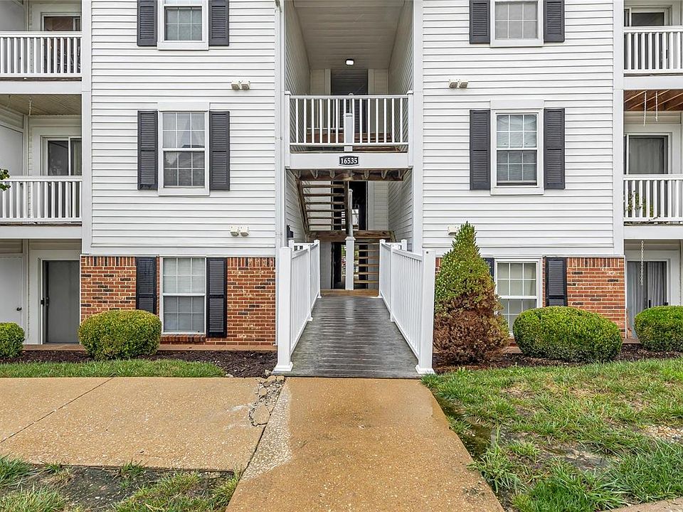 1st image of 16535 Victoria Crossing Dr Unit L