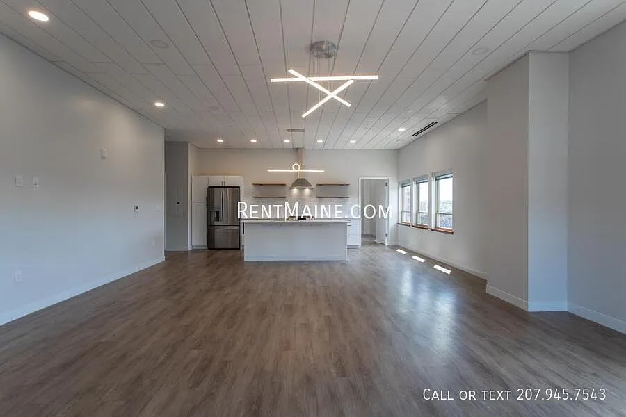2 bed, $3,000 — Photo 3