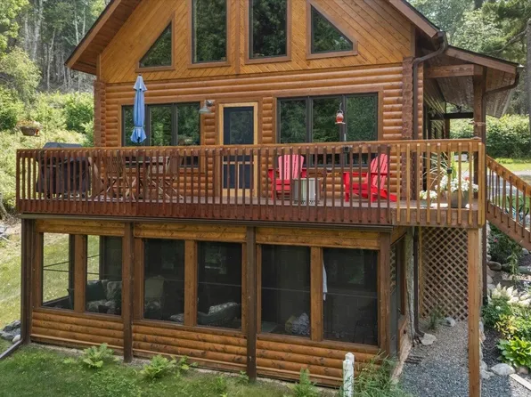 540 Loop Rd, Ely, MN 55731