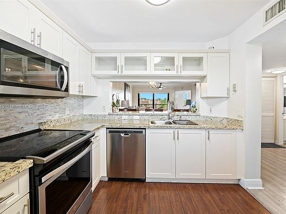 3rd image of 10360 NW 30th Ct APT 402