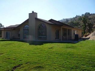 28200 Cumberland Rd, Tehachapi, CA 93561