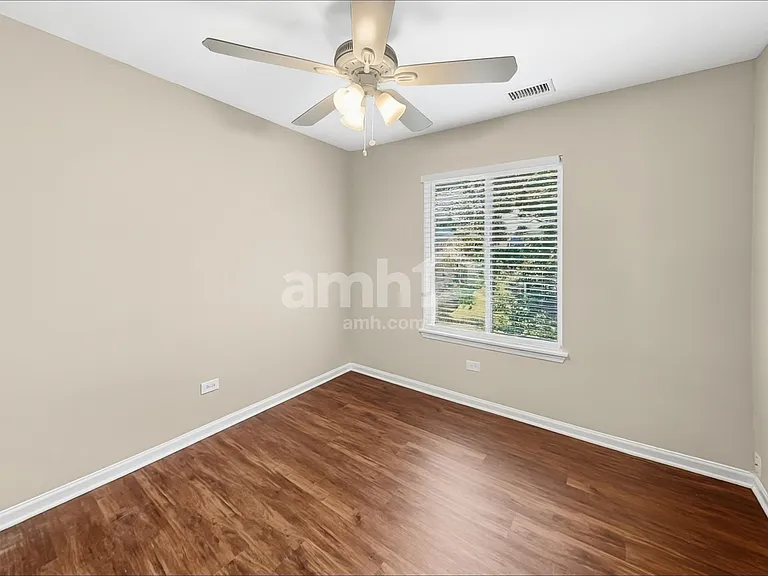 609 Red Barn Trl — Photo 15