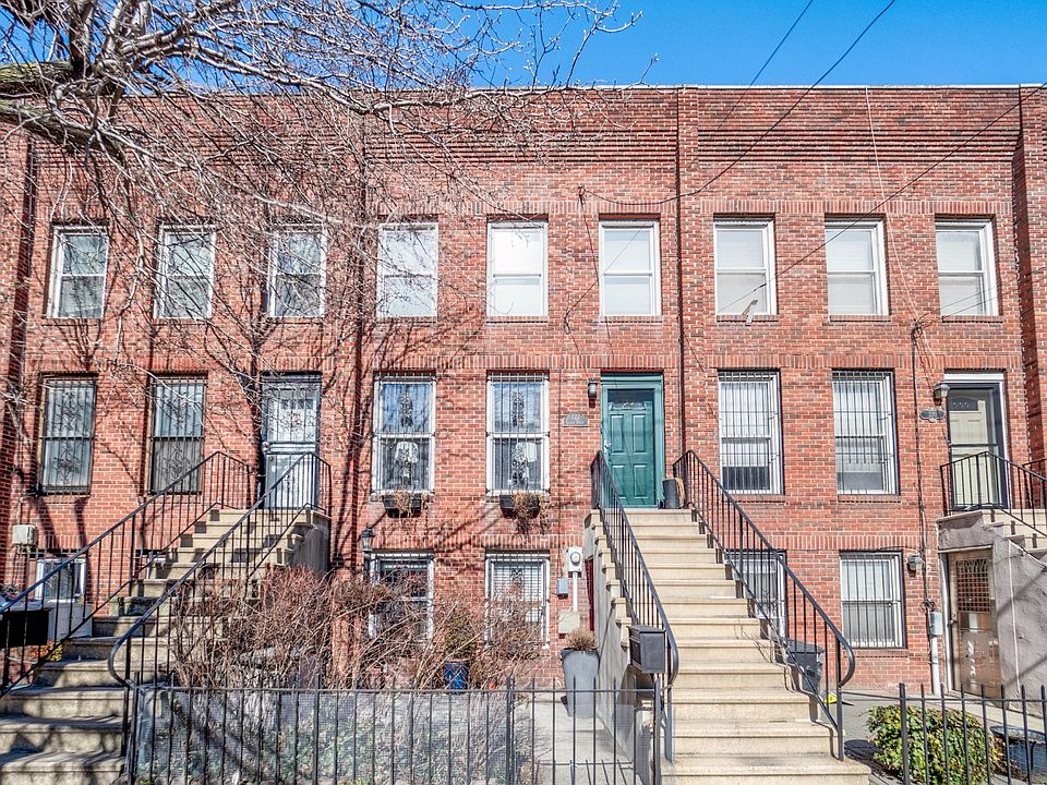 1st image of 222 Grand St