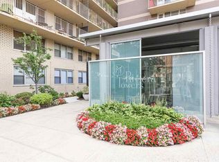 6040 Boulevard APT 19L, West New York, NJ 07093