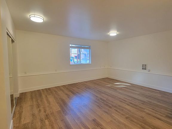 3rd image of 1723 Quesada Ave #A