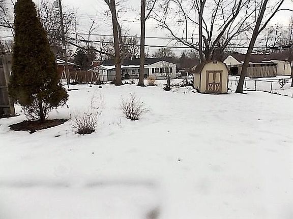 2nd image of 205 Ireland Ave