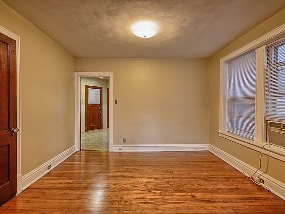 3rd image of 4944 Mardel Ave APT 1W