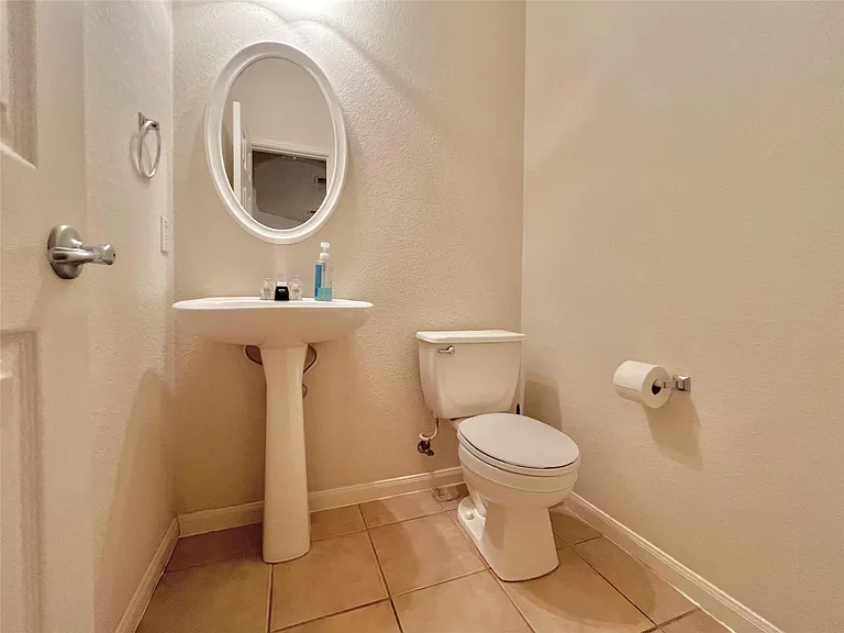 1103 Apollo Ln — Photo 16