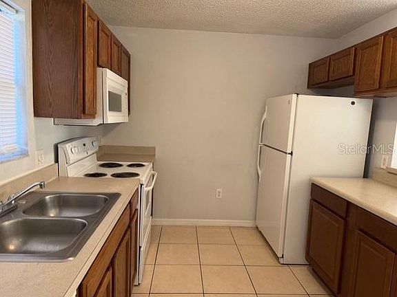 5th image of 198 Majors Ln APT C