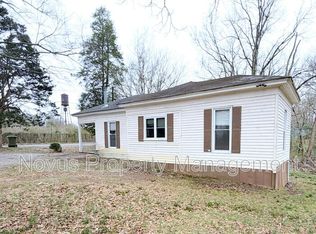 222 1st St, Carrollton, GA 30117