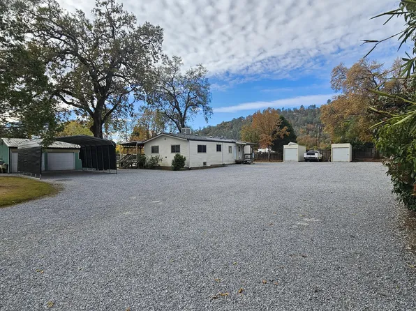 13882 Sandisle Dr, Redding, CA 96003