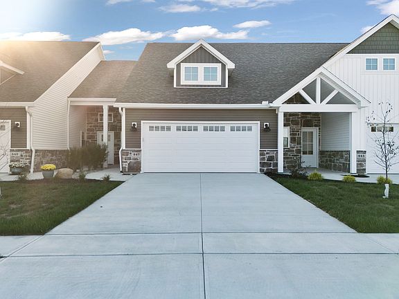 2nd image of 847 Brookwood Cir