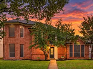 6023 Copperfield Dr, Arlington, TX 76001
