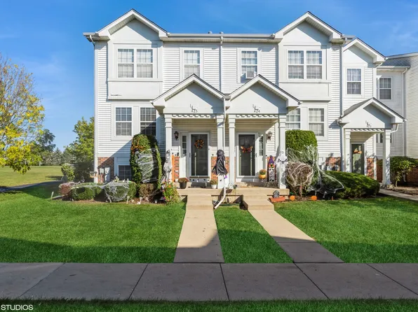 425 Holiday Ln #39-5, Hainesville, IL 60073