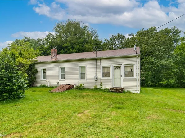 2817 Oswego Ave, Akron, OH 44312
