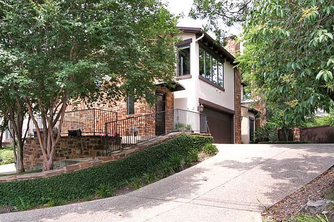 1st image of 202 Chichester Pl APT 4