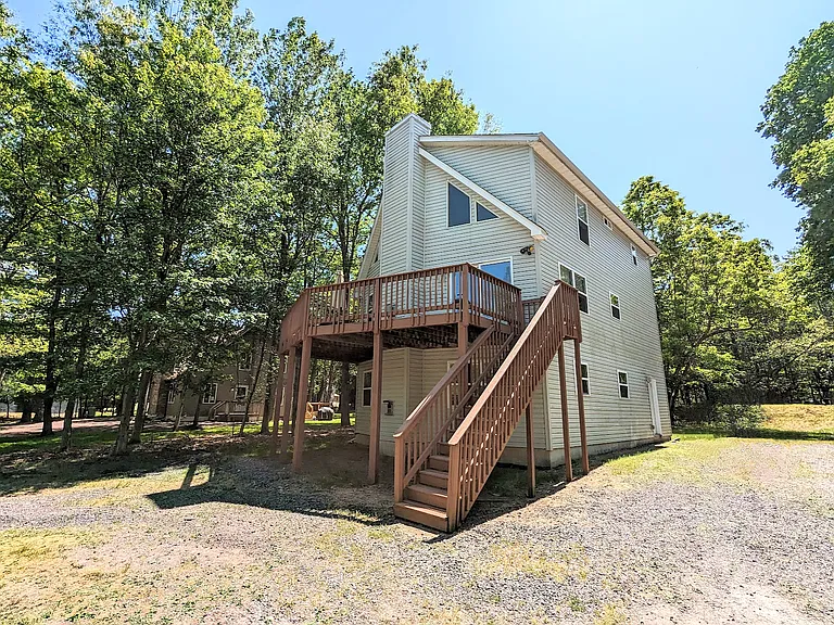 23 Tennyson Cir — Photo 1