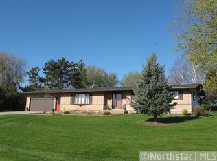1050 Shady Pine Ln SW, Montgomery, MN 56069