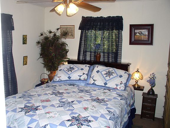 cozy bedroom in 12 x 60