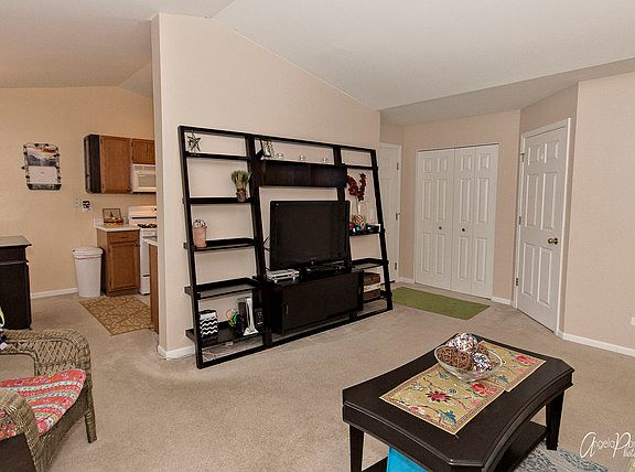 5th image of 1189 N Village Dr Unit 4