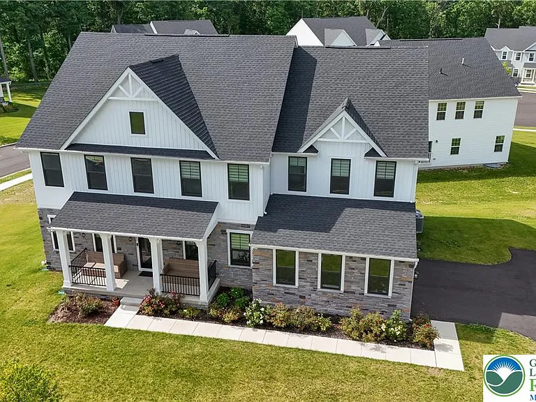 8548 Lafayette Ln — Photo 4