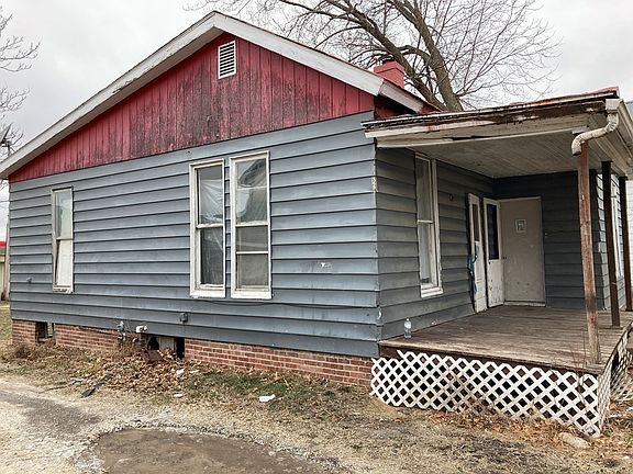 2nd image of 313 N High St