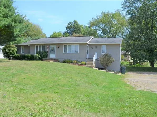 504 Perry Dr NW, Canton, OH 44708