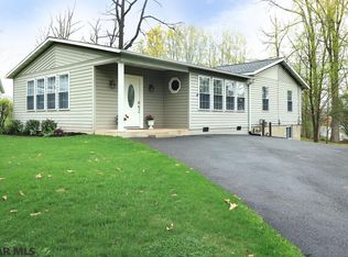 1873 N Oak Ln, State College, PA