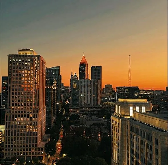 1080 Peachtree St NE #2110 — Photo 9