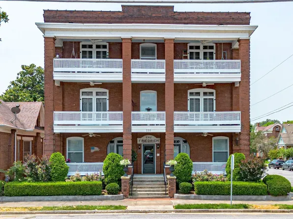 233 N 6th St APT 203, Paducah, KY 42001