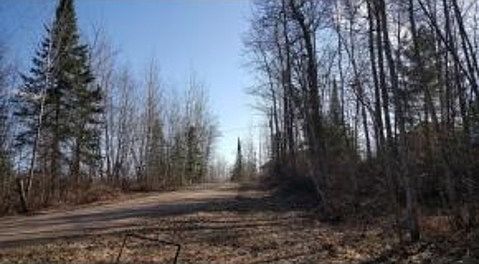 5th image of Maple Ridge Rd