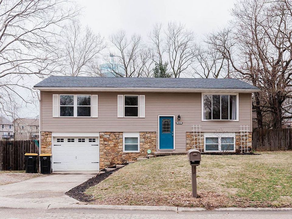 1st image of 811 N Chandler Dr