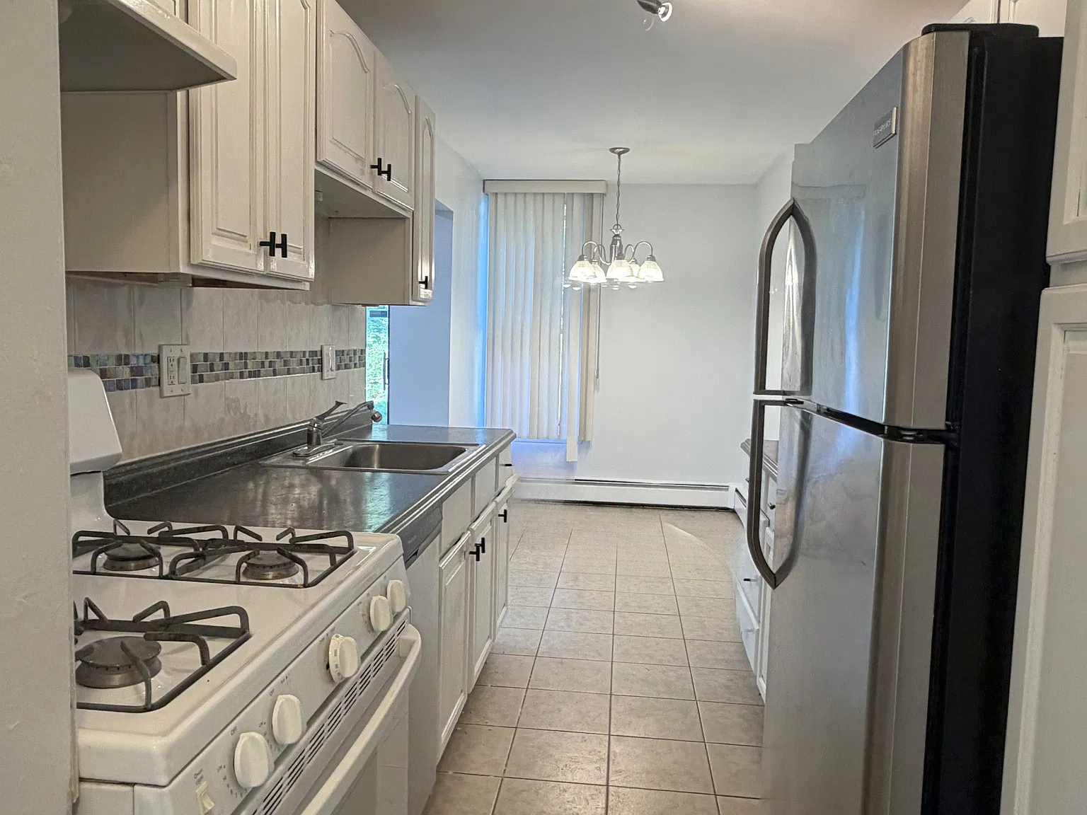 1 bed, 710 sqft, $2,000 — Photo 3