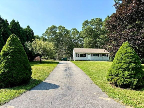 5th image of 10 Quiet Oak Dr