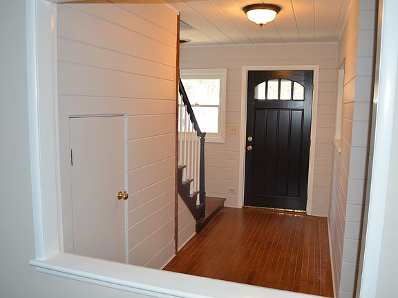 2nd image of 475 N Montclair Ave