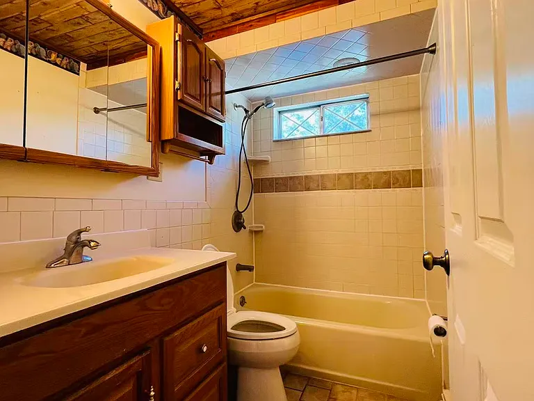 30 Fernview Ave #4 — Photo 6