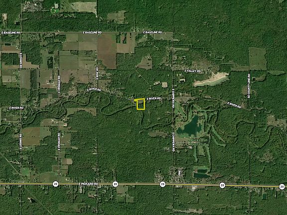 3rd image of 10510 E River Rd