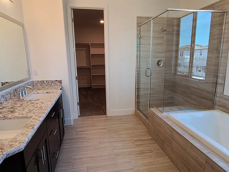 2208 Randolph Pl — Photo 16