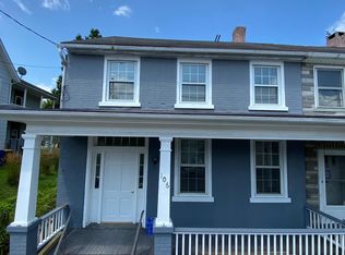 106 S 2nd St, Womelsdorf, PA 19567