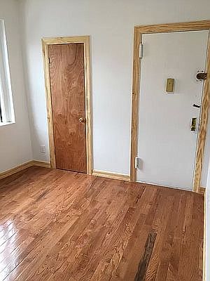 2nd image of 140 W 238th St #C