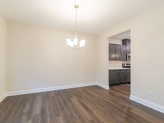 5th image of 7919 Coppice Ln