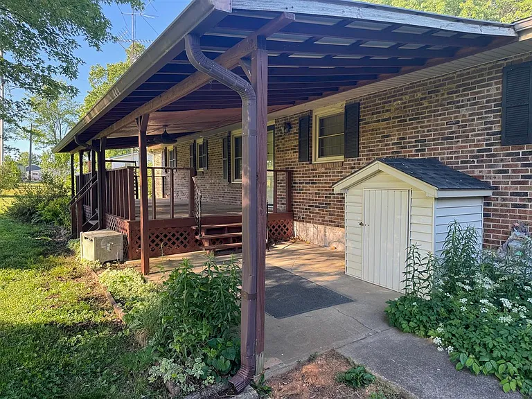 9625 State Highway 185 — Photo 18