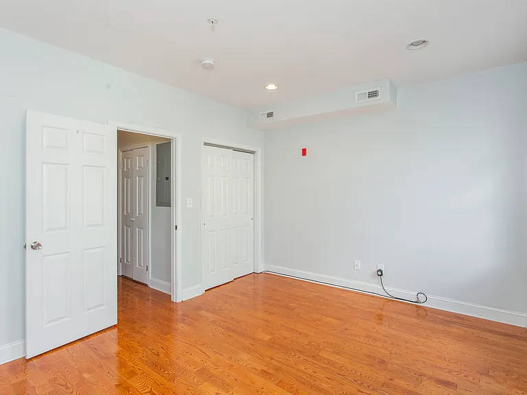 2532 Amber St #2 — Photo 13