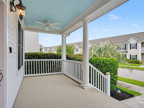 4th image of 9 Crabapple Circle