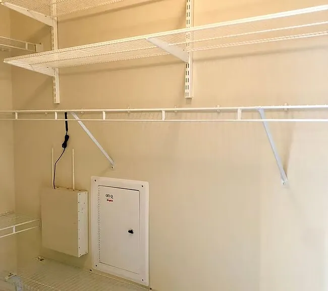 4411 Longfellow St — Photo 16
