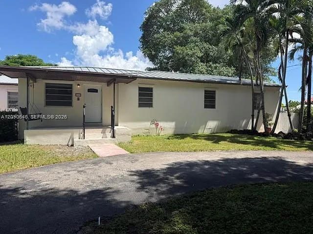 2725 SW 82nd Ave