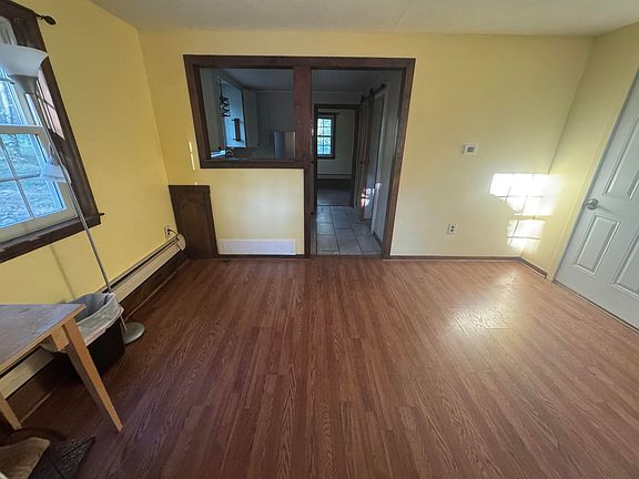 3rd image of 7B Allens Ave
